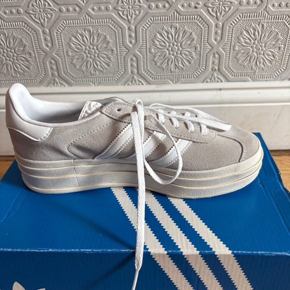 Adidas Women’s Bold Gazelle ‘Grey white’ - Picture 3 of 3